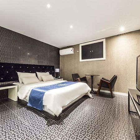 סיאול Cheonho Hotel The Blue מראה חיצוני תמונה