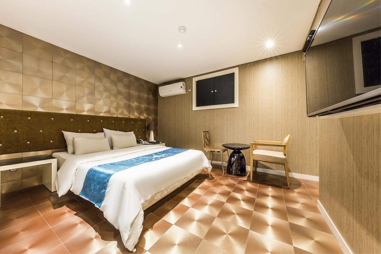 סיאול Cheonho Hotel The Blue מראה חיצוני תמונה